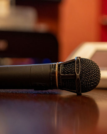 누적 지원 기관 및 아동 수 배경 이미지